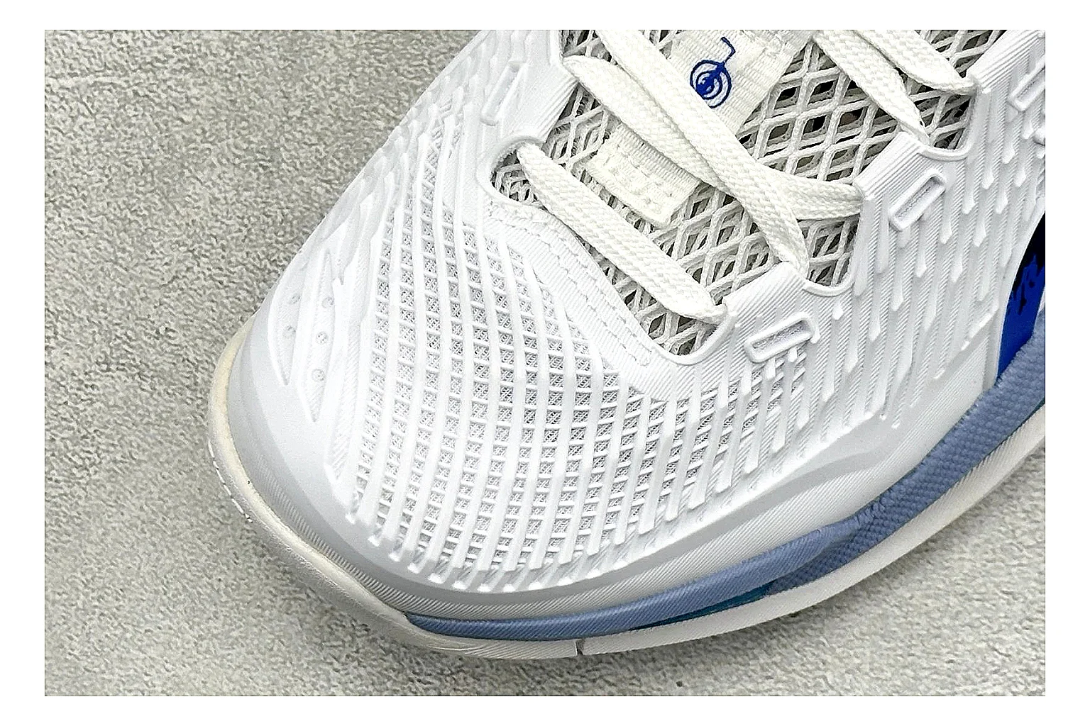 Asics Court FF White Blue spreadsheet record photo showing white tennis upper, blue Asics side lines, supportive sole wall, and stable court profile thumbnail 5