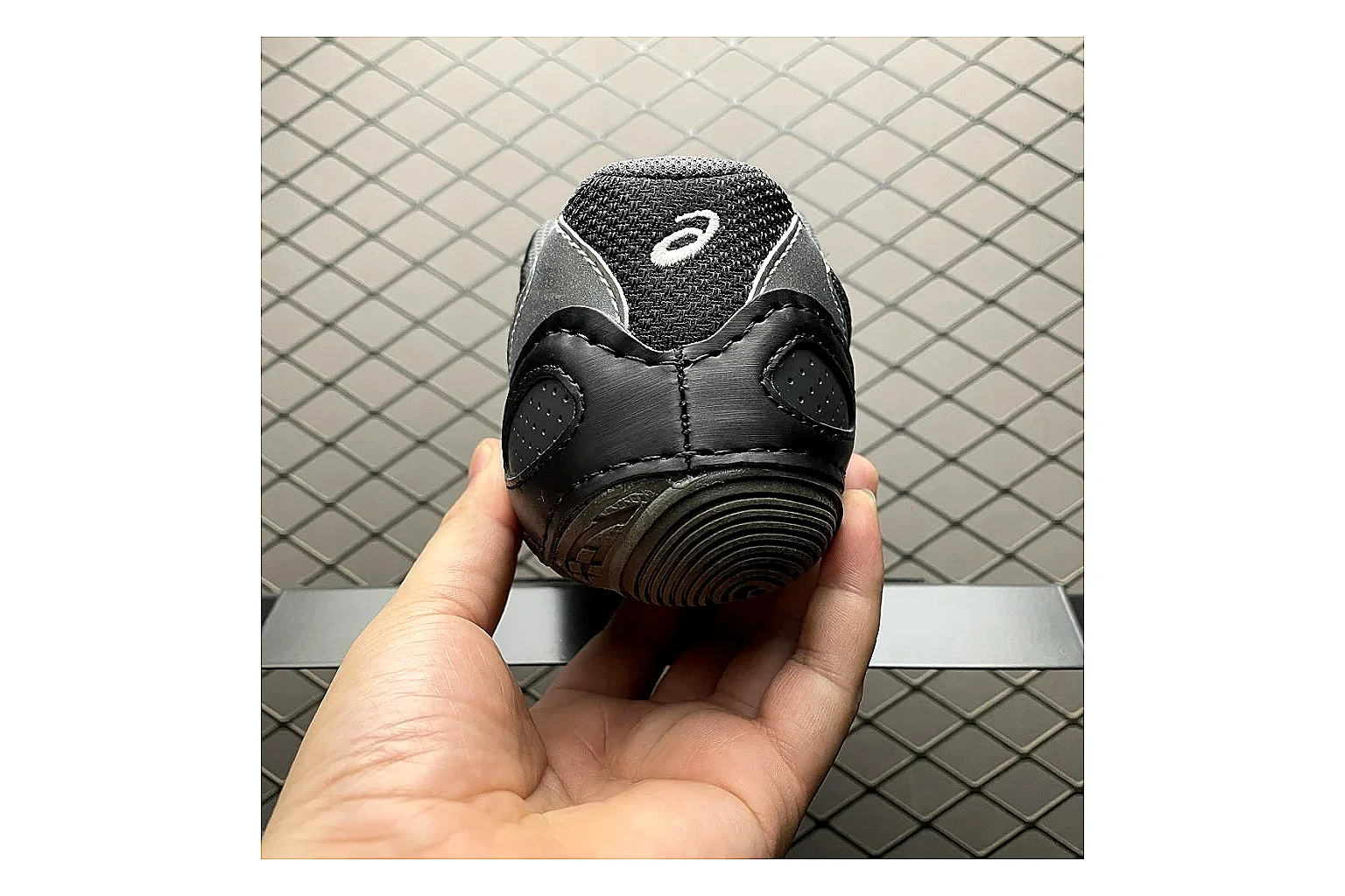 Asics Gel-Kahana Black Silver Sheetbase record image with black silver gel-kahana trail runner with mixed upper and trail shape thumbnail 6