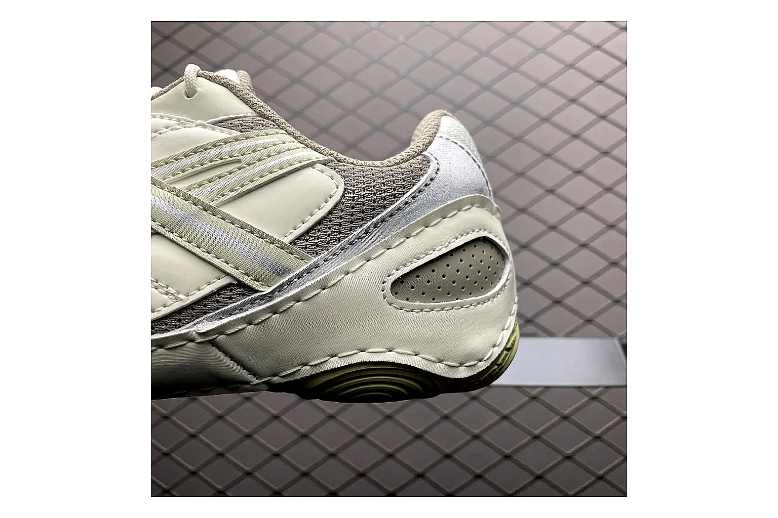 Asics Gel-Kahana Cream Silver Sheetbase record image with silver cream gel-kahana trail runner with mixed upper and trail shape thumbnail 3