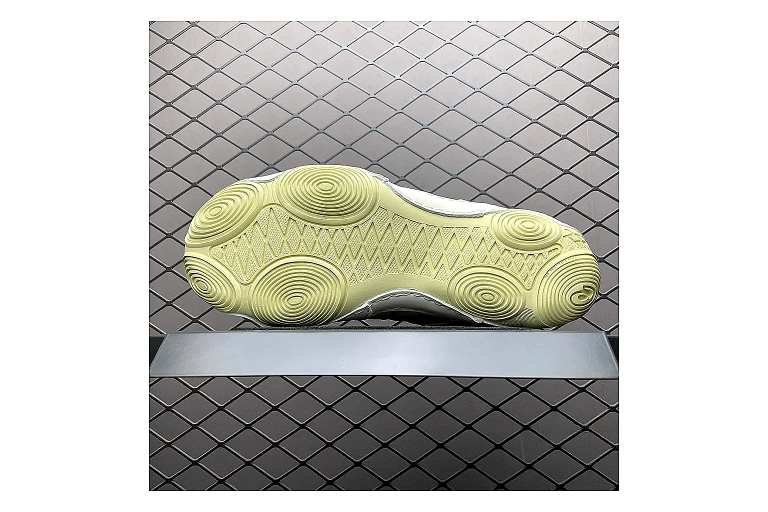Asics Gel-Kahana Cream Silver Sheetbase record image with silver cream gel-kahana trail runner with mixed upper and trail shape
