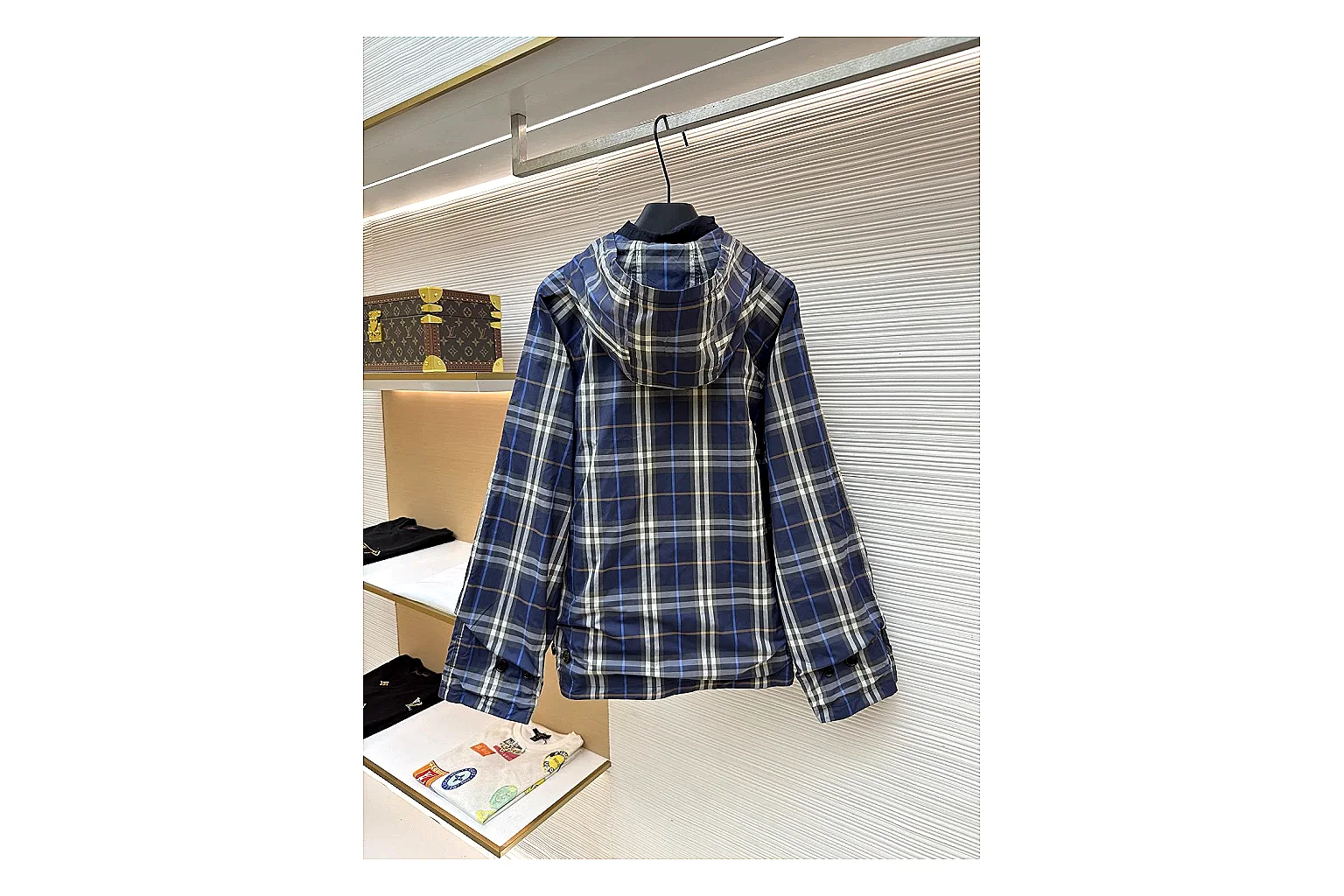 Burberry Reversible Hooded Jacket Navy Check Jacket spreadsheet record image with navy reversible hooded check jacket with nylon-cotton texture, hood structure, zipper line, sleeve cuffs, and light shell shape thumbnail 5
