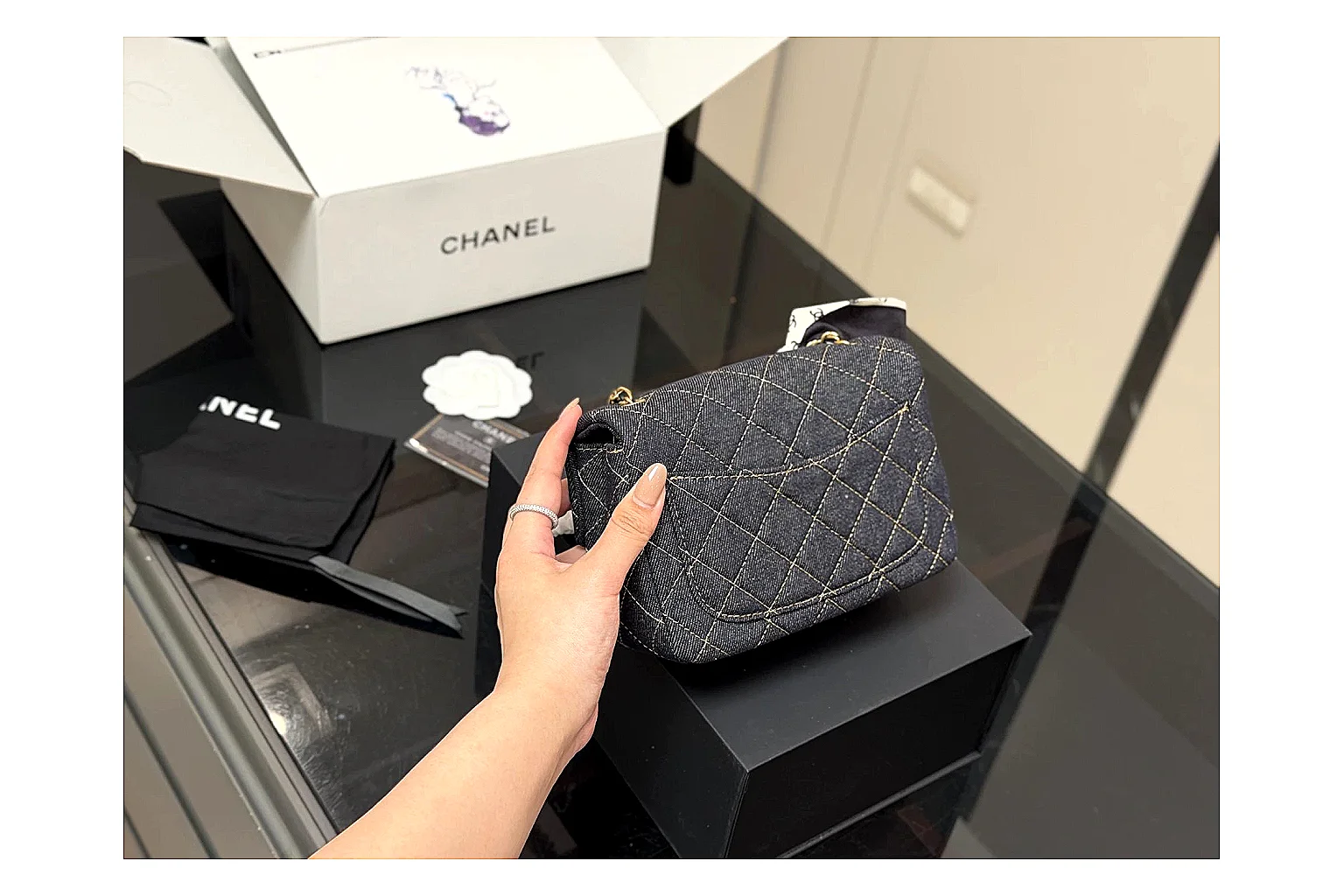 Chanel Quilted Chain Bag Black spreadsheet record photo showing black quilted leather body, chain shoulder strap, flap structure, and polished hardware thumbnail 5