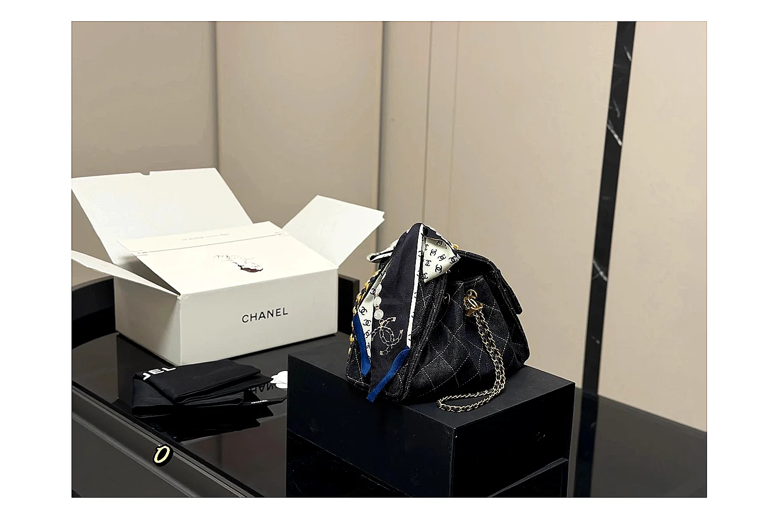 Chanel Quilted Chain Bag Black Blue spreadsheet record photo showing black blue quilted leather body, chain shoulder strap, flap structure, and polished luxury-bag hardware thumbnail 6