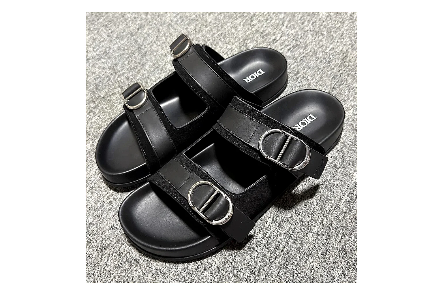 Dior Oblique Black Buckle Slide Sheetbase record image with black oblique buckle slide with mixed upper and slide shape thumbnail 3