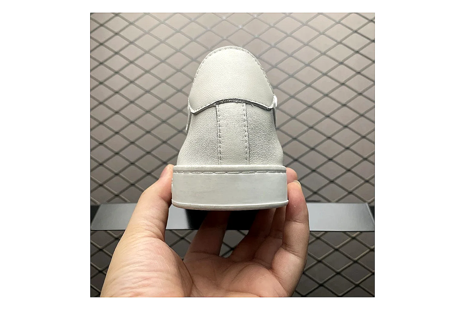 Gucci Ace White Web Stripe Sneaker Sheetbase record image with white red gold ace web-stripe low-top with leather upper and low top shape thumbnail 2