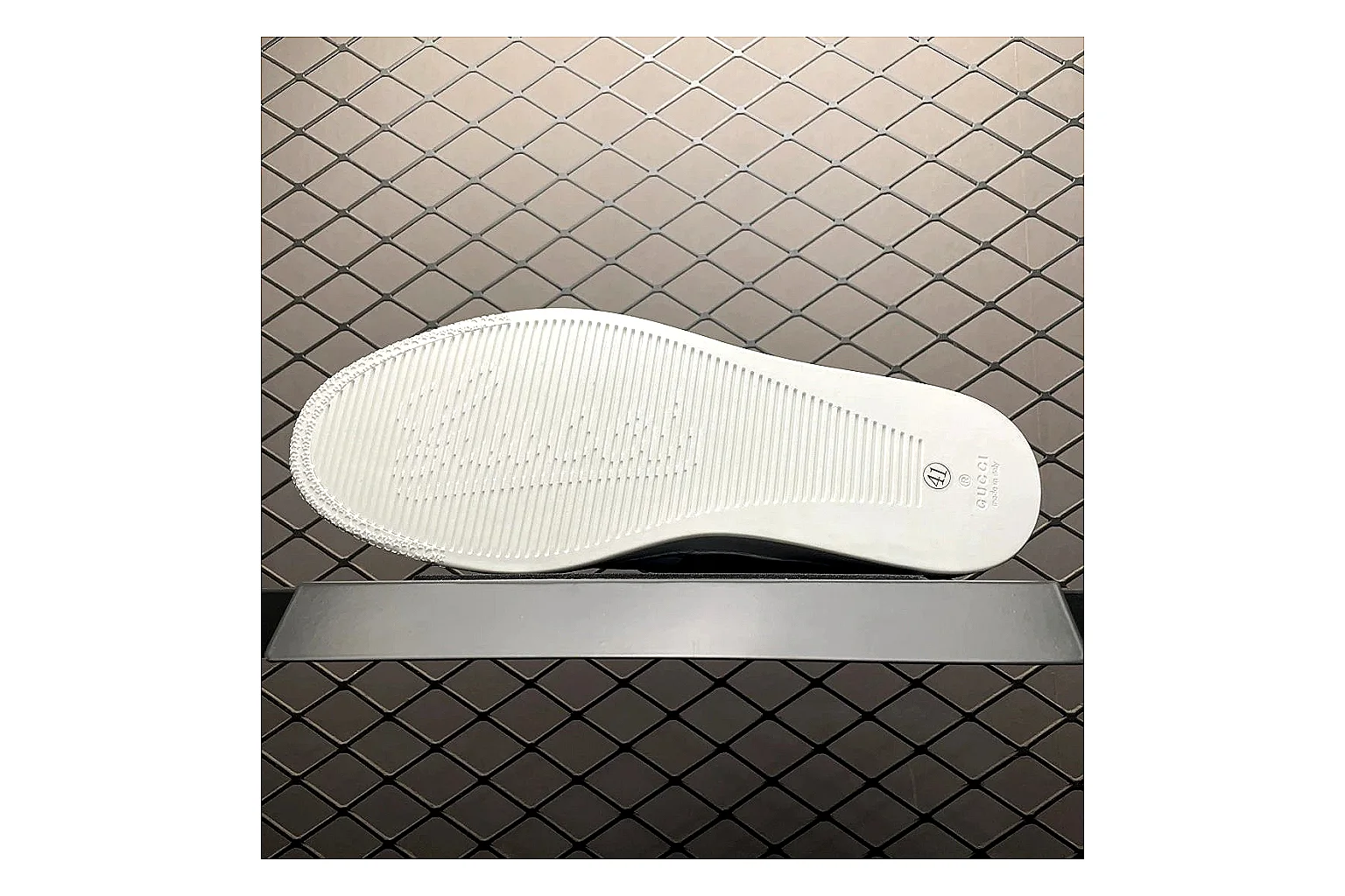 Gucci Ace White Web Stripe Sneaker Sheetbase record image with white red gold ace web-stripe low-top with leather upper and low top shape thumbnail 3