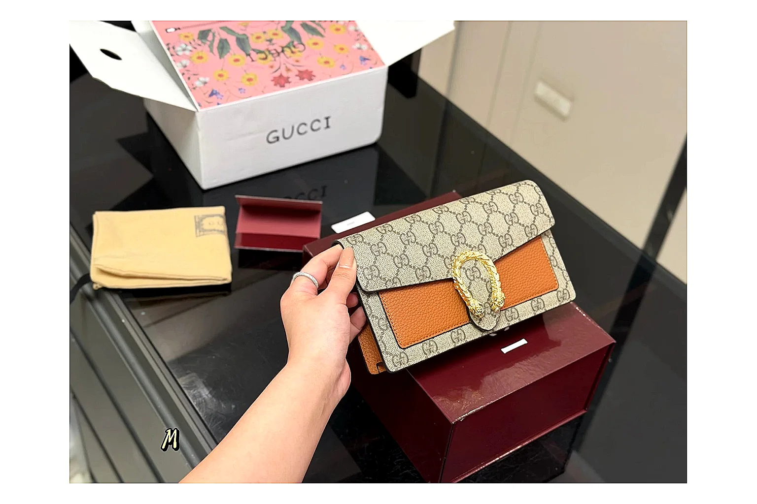 Gucci Wallet Set Beige Multi spreadsheet record photo showing beige coated-canvas wallet pieces, multi accessory layout, compact luxury shape, and neat hardware details thumbnail 2