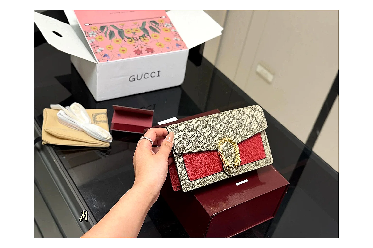 Gucci Wallet Set Beige Multi spreadsheet record photo showing beige coated-canvas wallet pieces, multi accessory layout, compact luxury shape, and neat hardware details thumbnail 4