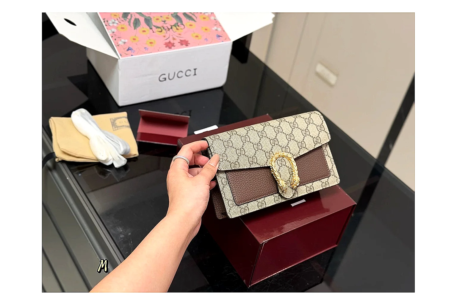 Gucci Wallet Set Beige Multi spreadsheet record photo showing beige coated-canvas wallet pieces, multi accessory layout, compact luxury shape, and neat hardware details thumbnail 6