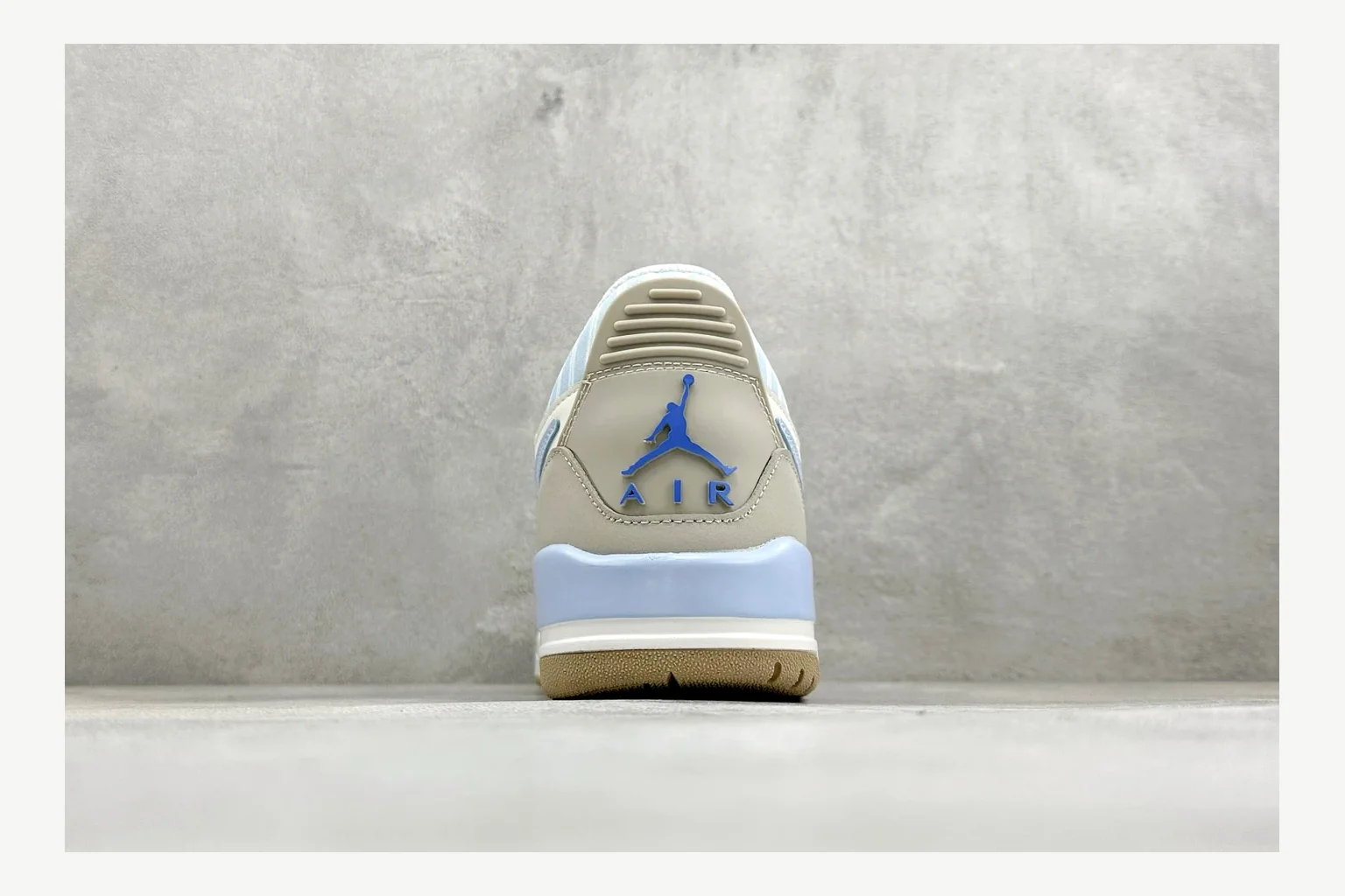 Jordan Air Jordan 4 Blue Sneaker Sheetbase record image with white blue air jordan 4 retro with mixed-material upper and low-profile shape thumbnail 5