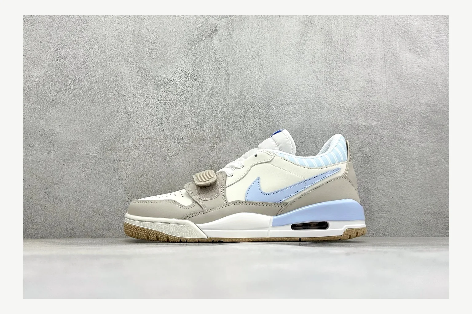Jordan Air Jordan 4 Blue Sneaker Sheetbase record image with white blue air jordan 4 retro with mixed-material upper and low-profile shape thumbnail 6