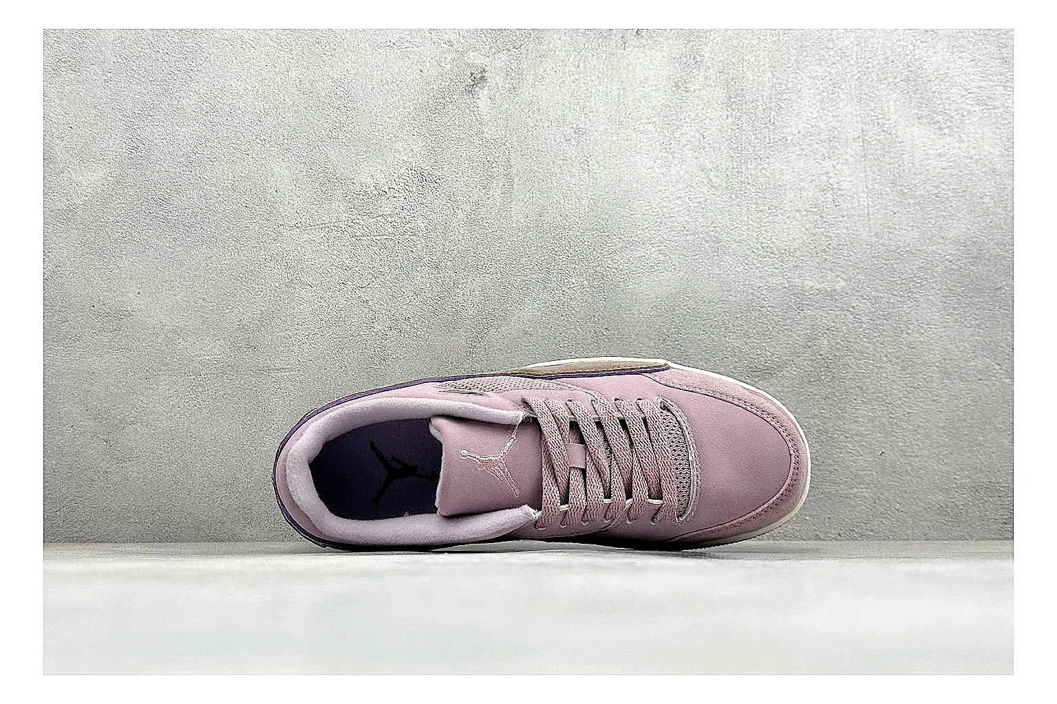 Jordan Flight Purple Suede spreadsheet record photo showing purple suede upper, low court silhouette, cream sole, and soft retro basketball styling thumbnail 2