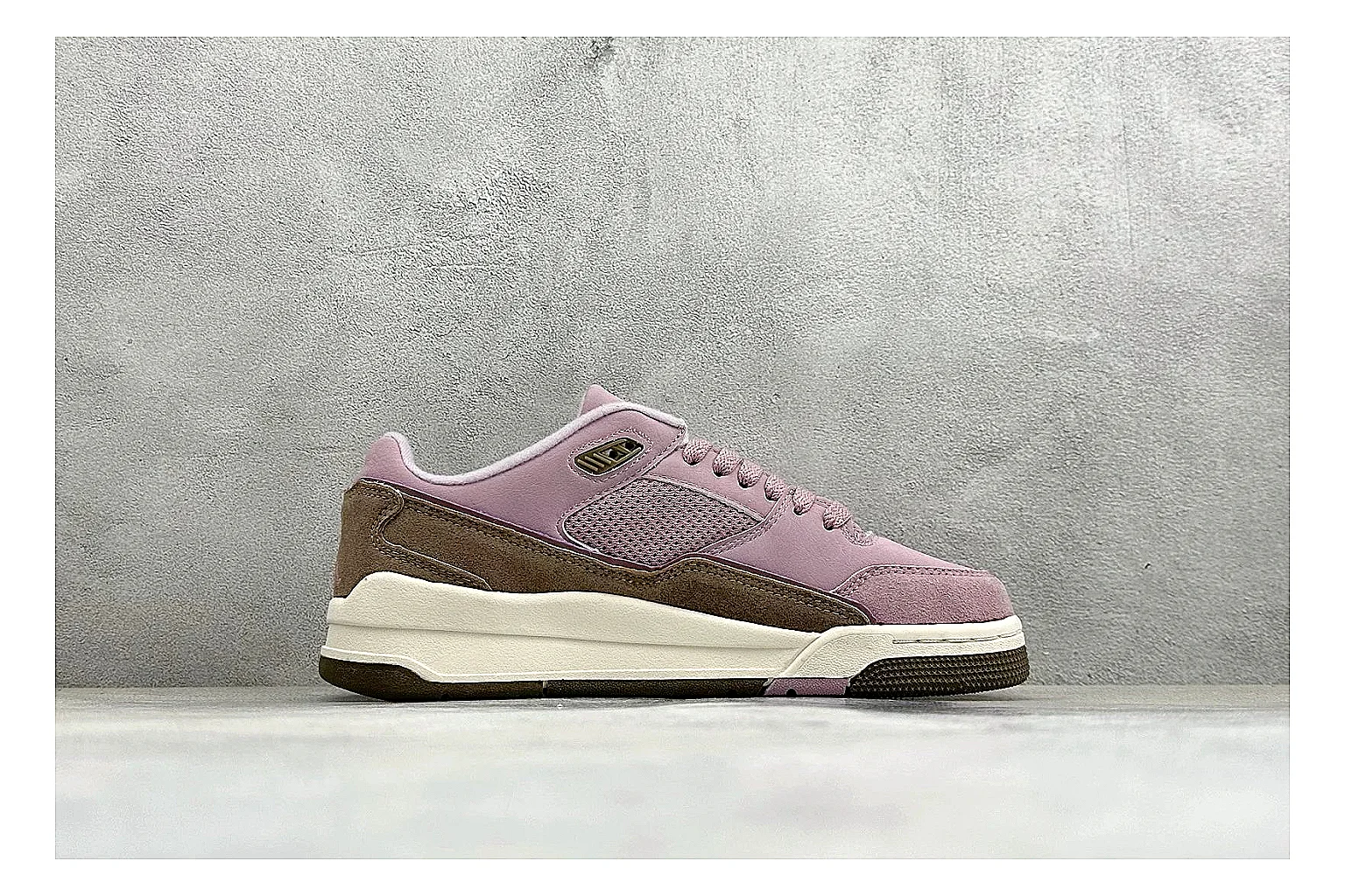 Jordan Flight Purple Suede spreadsheet record photo showing purple suede upper, low court silhouette, cream sole, and soft retro basketball styling thumbnail 6