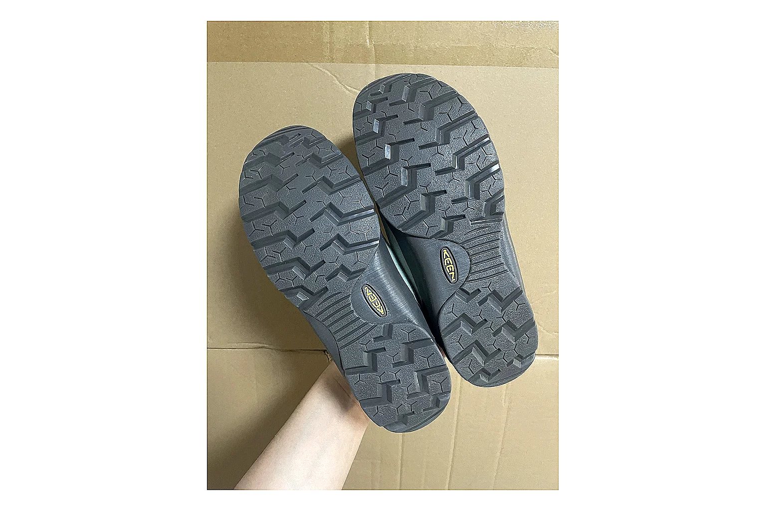 KEEN Jasper Runner Gray Blue spreadsheet record photo showing gray mesh-suede runner upper, blue accents, outdoor-runner profile, and rugged casual sole thumbnail 5