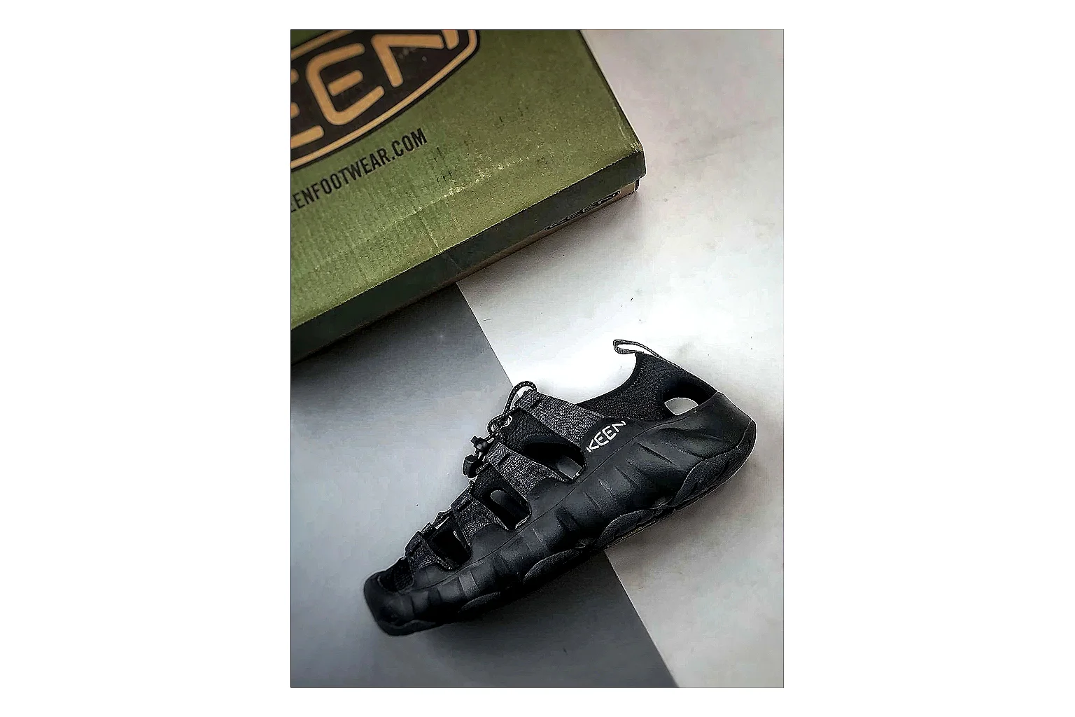 KEEN Jasper Sandal Black spreadsheet record photo showing black suede-mesh upper, outdoor sandal shape, protective toe area, and trail-casual sole thumbnail 2