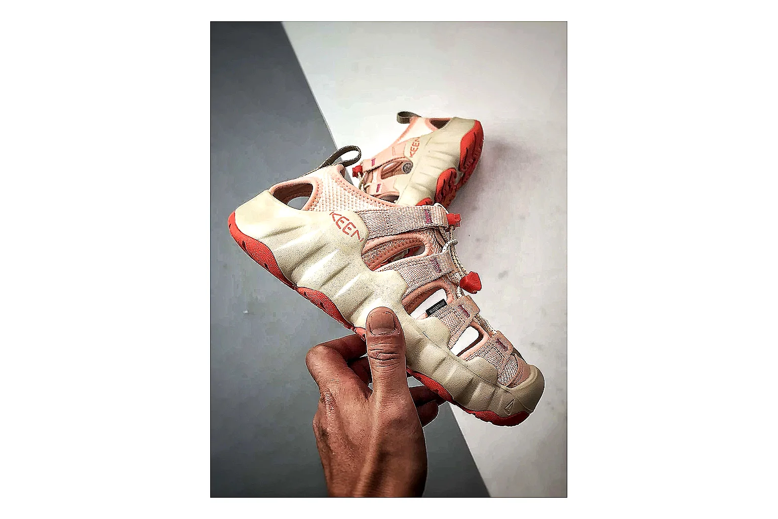 KEEN Jasper Sandal Cream Red spreadsheet record photo showing cream red suede-mesh upper, outdoor sandal openings, protective toe area, and rugged sole