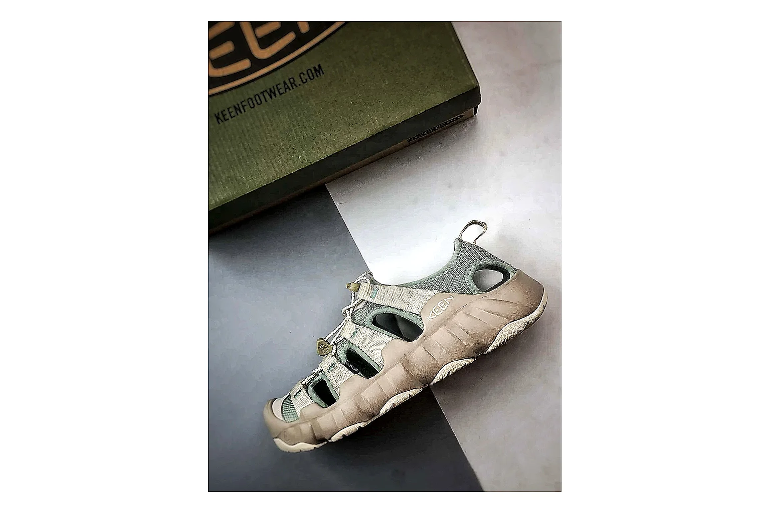 KEEN Jasper Sandal Gray Beige spreadsheet record photo showing gray beige suede-mesh upper, protective toe area, sandal-style openings, and trail-ready sole thumbnail 2