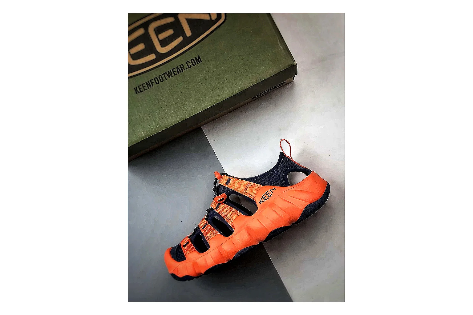 KEEN Jasper Sandal Orange Black spreadsheet record photo showing orange black suede-mesh upper, protective sandal structure, outdoor toe coverage, and rugged sole thumbnail 2