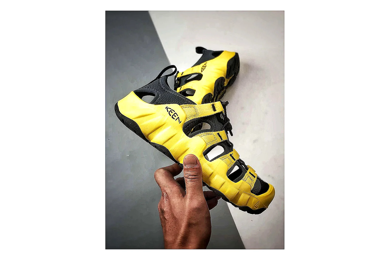 KEEN Jasper Sandal Yellow Black spreadsheet record photo showing yellow black suede-mesh upper, protective sandal structure, outdoor toe coverage, and rugged sole