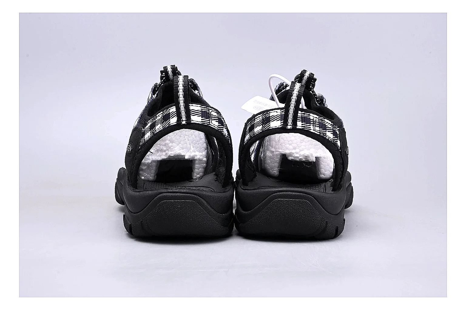 KEEN Zerraport Plaid Sandal Sheetbase record image with white black plaid zerraport outdoor sandal with mixed upper and sandal shape thumbnail 3