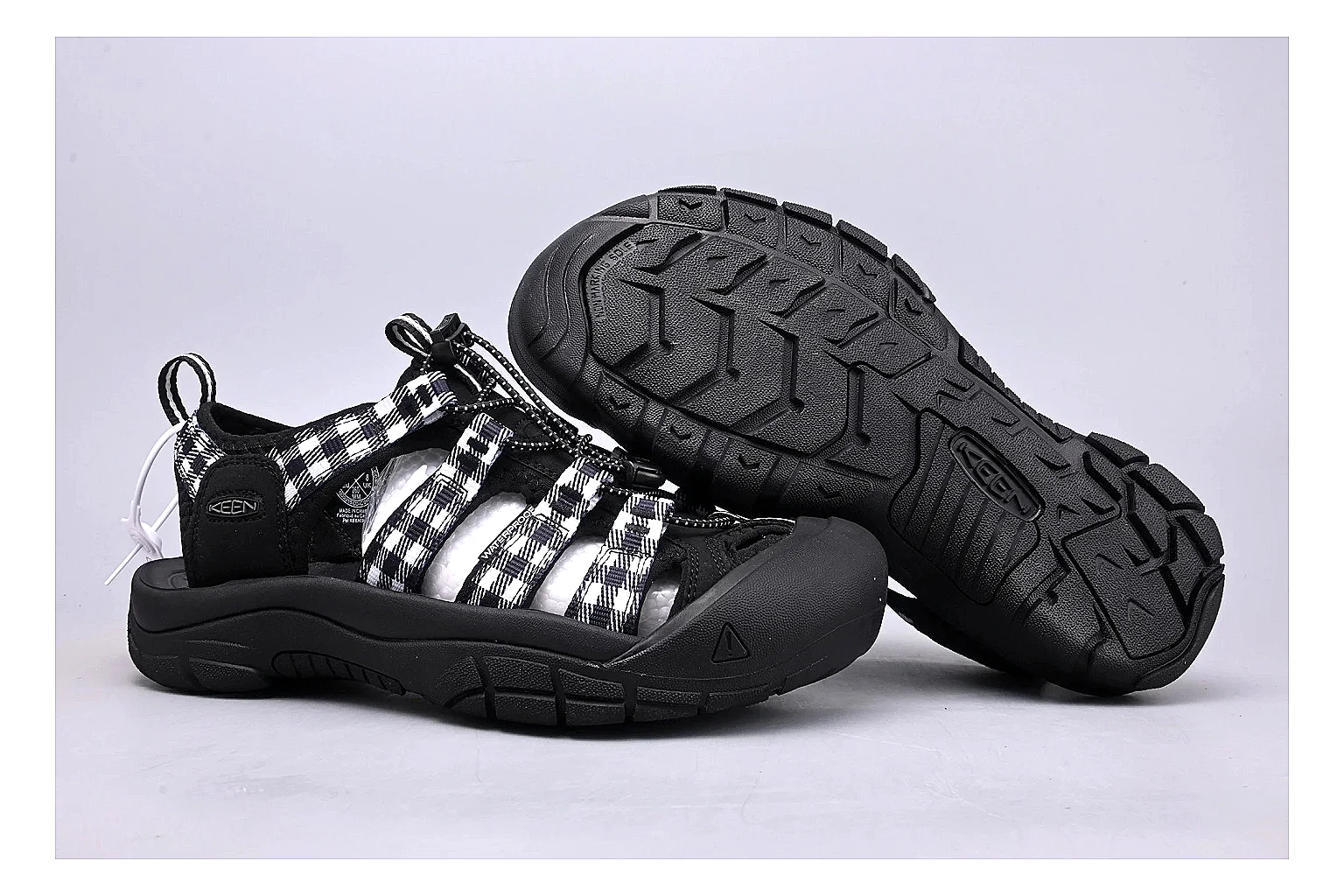 KEEN Zerraport Plaid Sandal Sheetbase record image with white black plaid zerraport outdoor sandal with mixed upper and sandal shape thumbnail 5