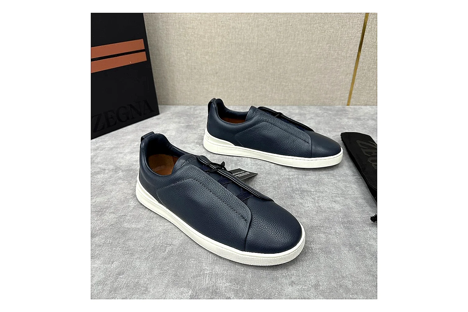 kakosheetbase.com Navy White Leather Loafer Loafer spreadsheet record six-photo gallery thumbnail 3