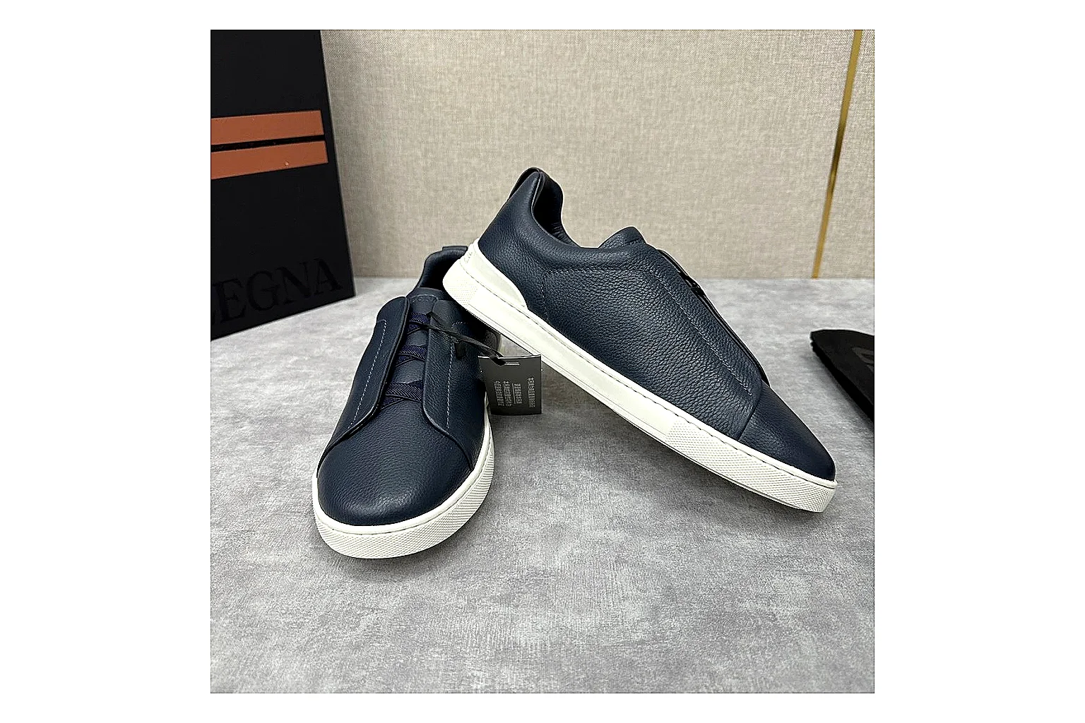 kakosheetbase.com Navy White Leather Loafer Loafer spreadsheet record six-photo gallery thumbnail 4