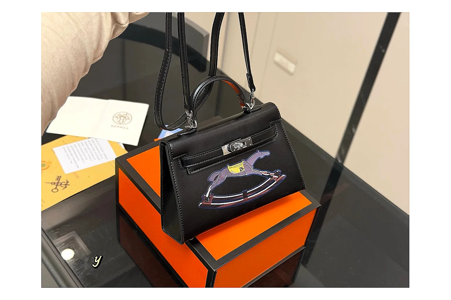 Louis Vuitton Wallet On Chain Black spreadsheet record photo showing black leather compact wallet bag, chain strap, flap body, and neat luxury hardware thumbnail 6