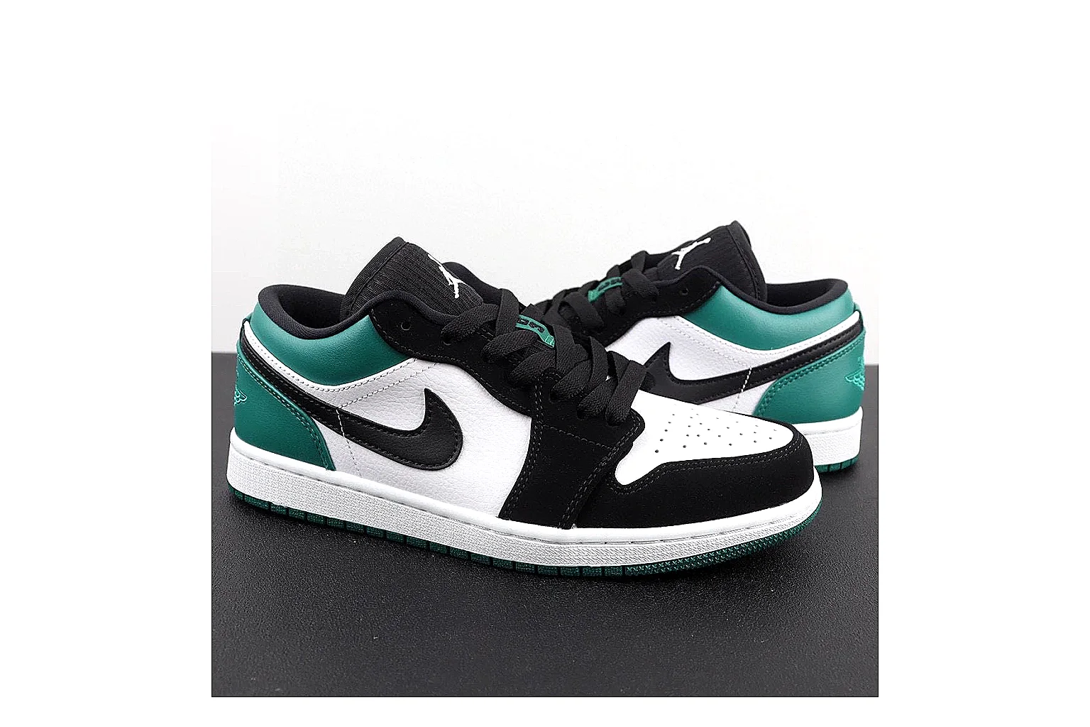 kakosheetbase.com Black Gray Low Top Runner Low Top spreadsheet record six-photo gallery thumbnail 6