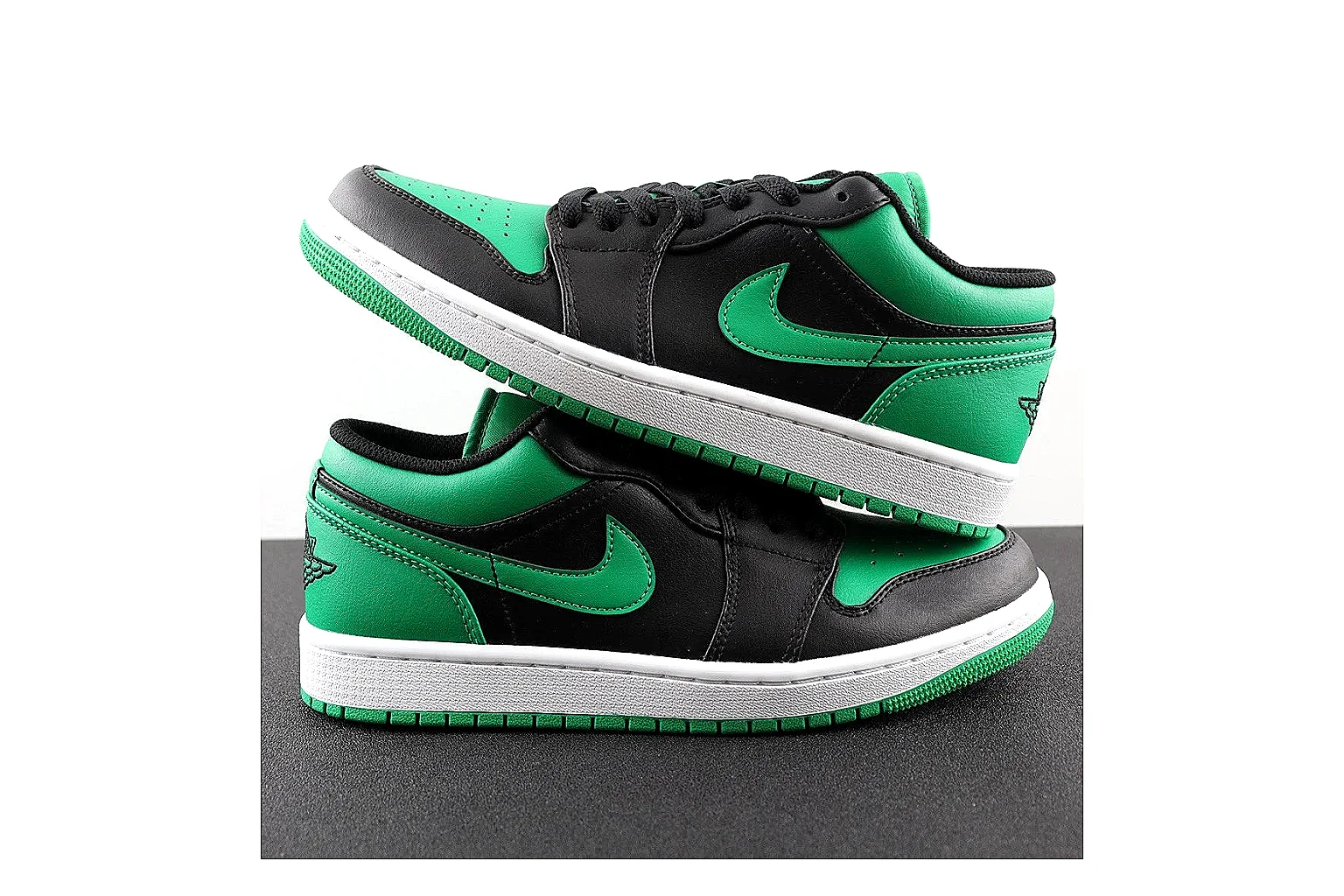 kakosheetbase.com Black Gray Low Top Runner Low Top spreadsheet record six-photo gallery thumbnail 4