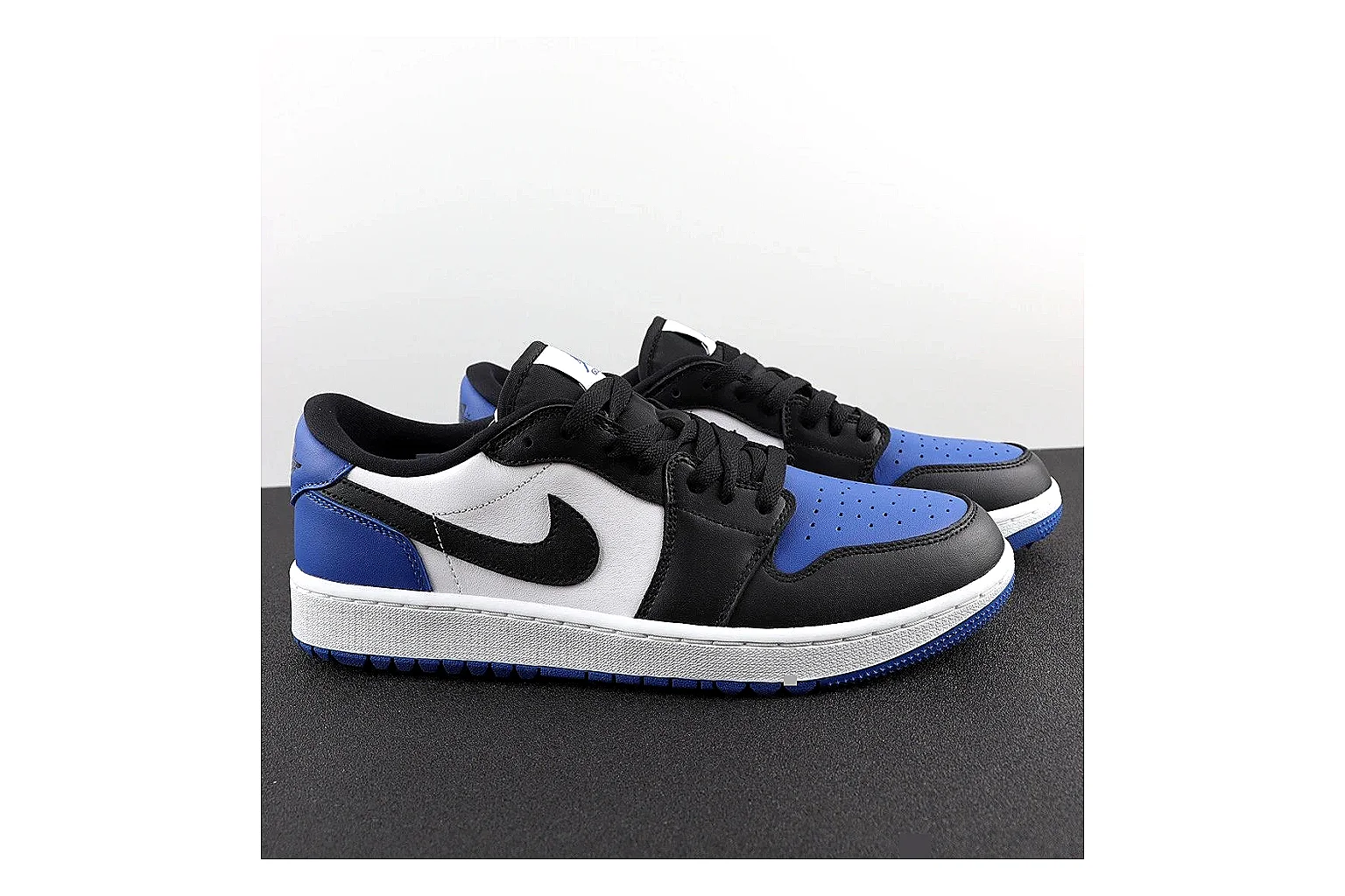 kakosheetbase.com Black White Low Top Runner Low Top spreadsheet record six-photo gallery thumbnail 2