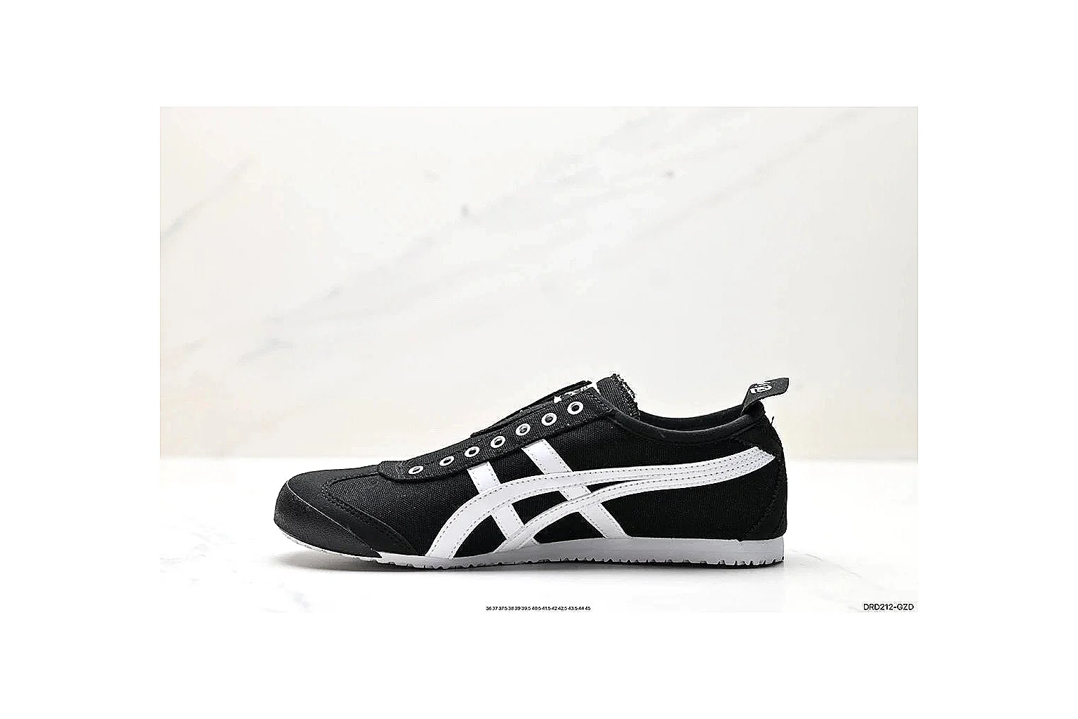 kakosheetbase.com Black White Low Top Runner Low Top spreadsheet record six-photo gallery thumbnail 3