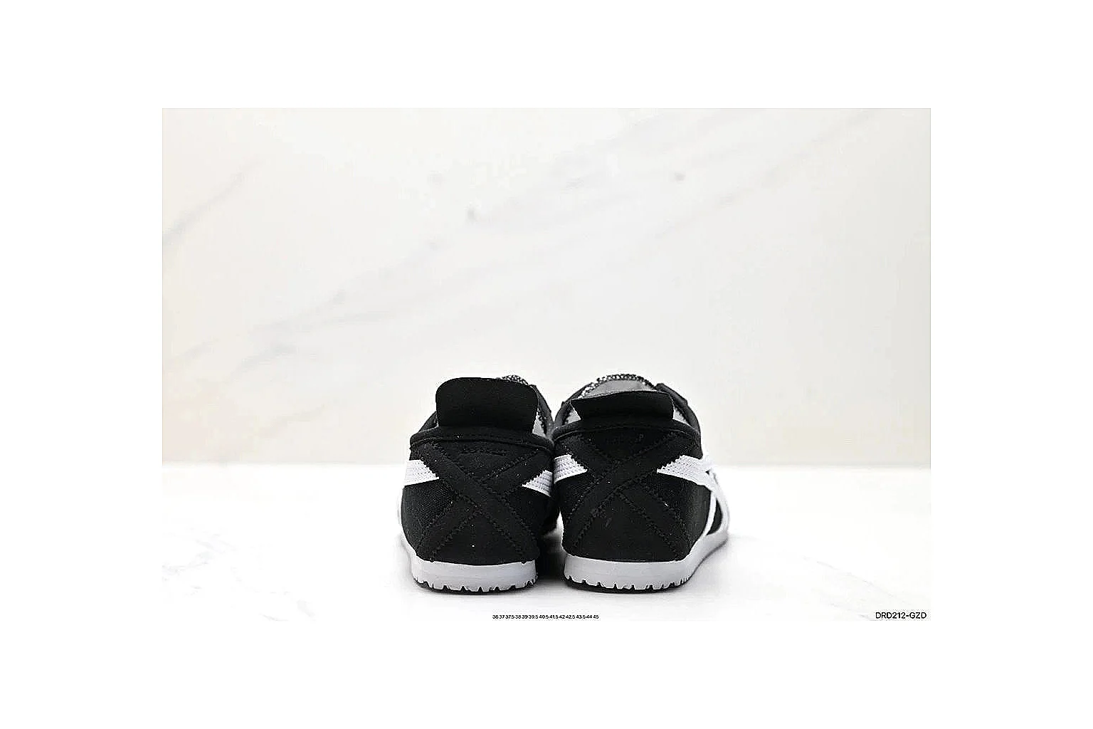 kakosheetbase.com Black White Low Top Runner Low Top spreadsheet record six-photo gallery thumbnail 5