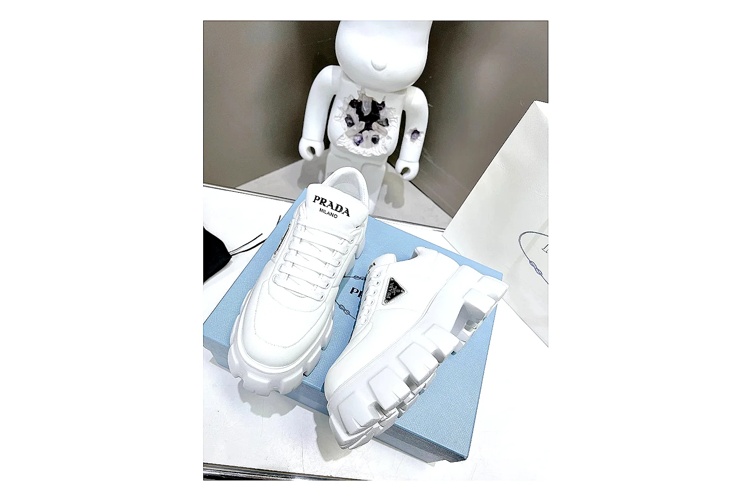 kakosheetbase.com White Gray Low Top Runner Low Top spreadsheet record six-photo gallery thumbnail 6