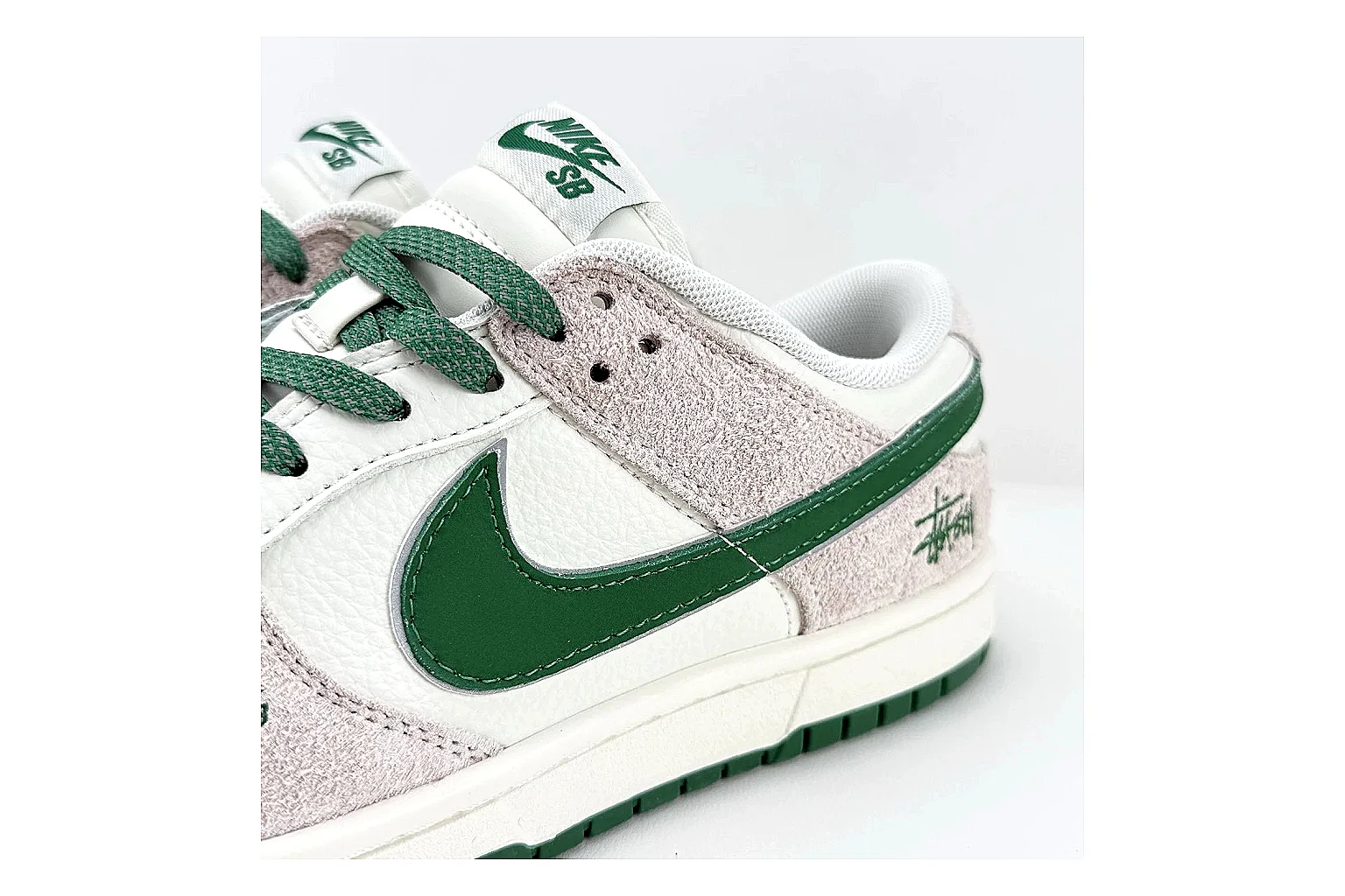 kakosheetbase.com White Silver Low Top Runner Low Top spreadsheet record six-photo gallery thumbnail 5