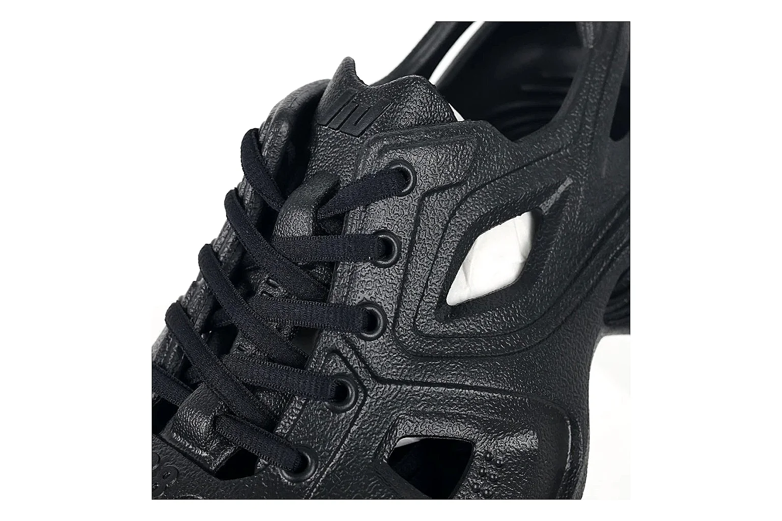kakosheetbase.com Black Molded Cutout Low Top spreadsheet record six-photo gallery thumbnail 5