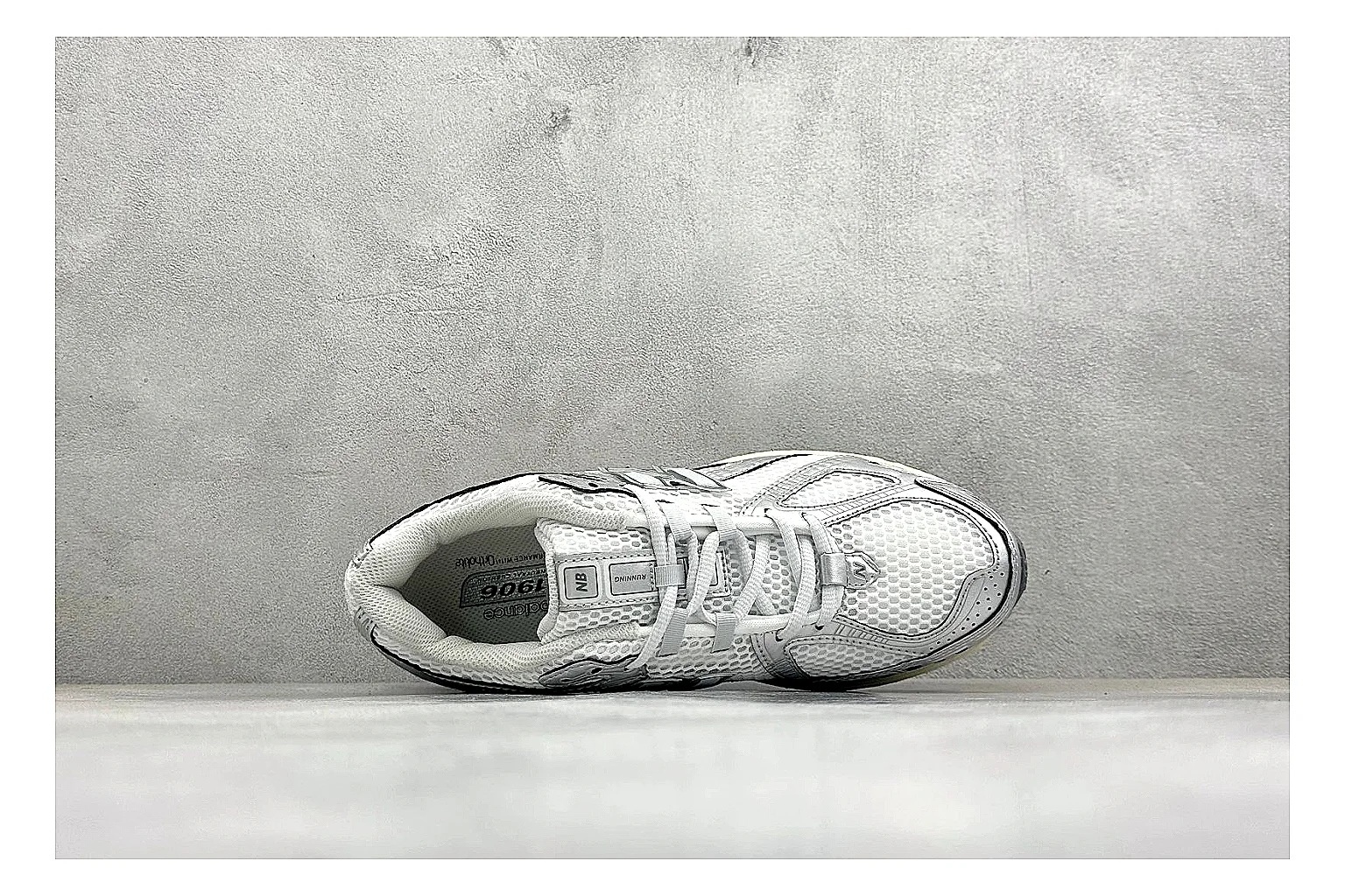 New Balance 1906 Silver Grey spreadsheet record image showing silver overlays, grey mesh panels, technical runner structure, and layered midsole tooling thumbnail 2