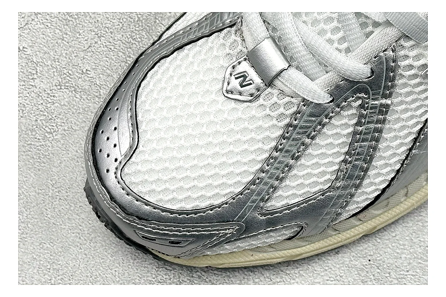 New Balance 1906 Silver Grey spreadsheet record image showing silver overlays, grey mesh panels, technical runner structure, and layered midsole tooling thumbnail 5