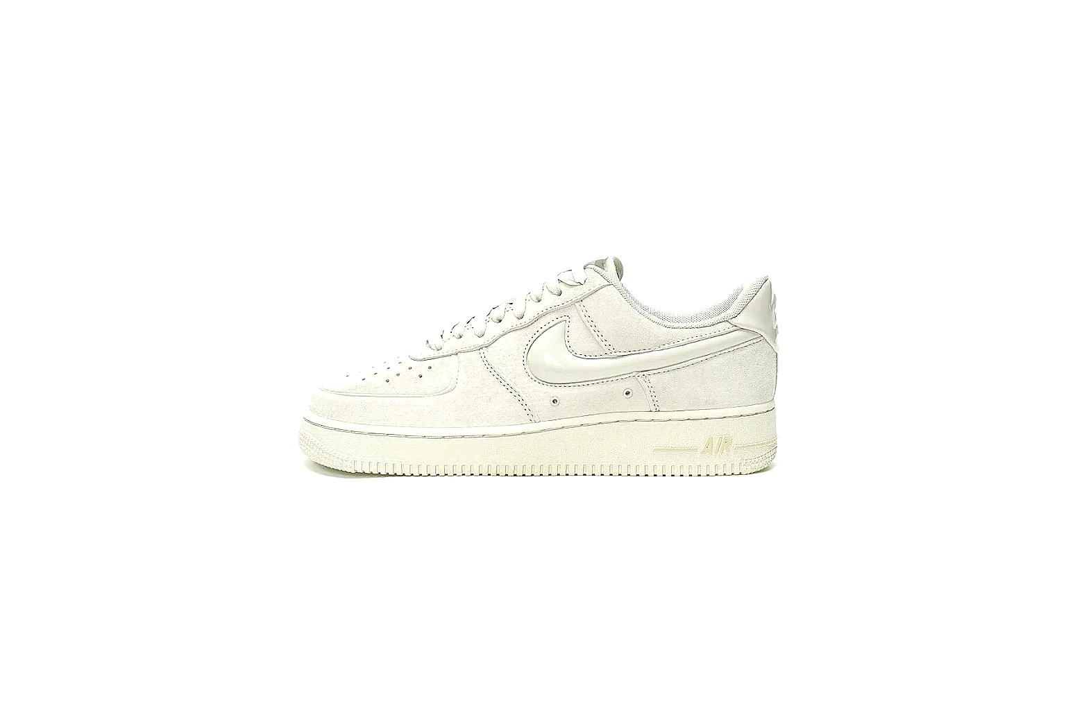 Kako Sheetbase record image for Nike Cream Low Court Sneaker