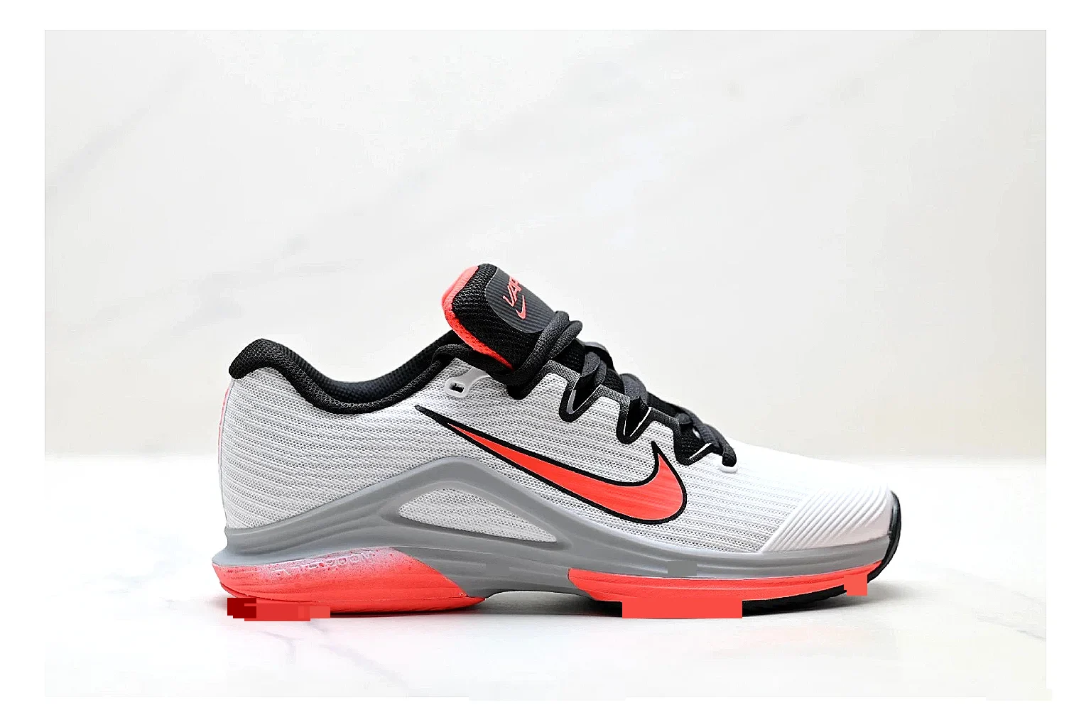 Nike Kd Trey White Red spreadsheet record photo showing white textile basketball upper, red accents, low modern court shape, and supportive sole