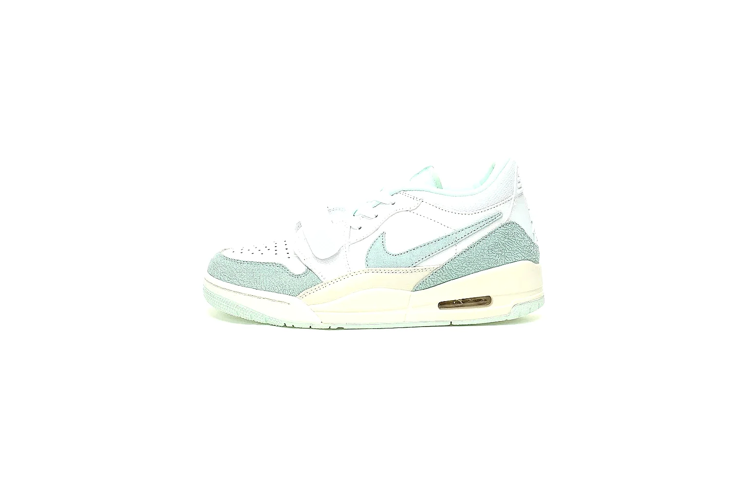 Kako Sheetbase record image for Nike Mint Cream Retro Runner
