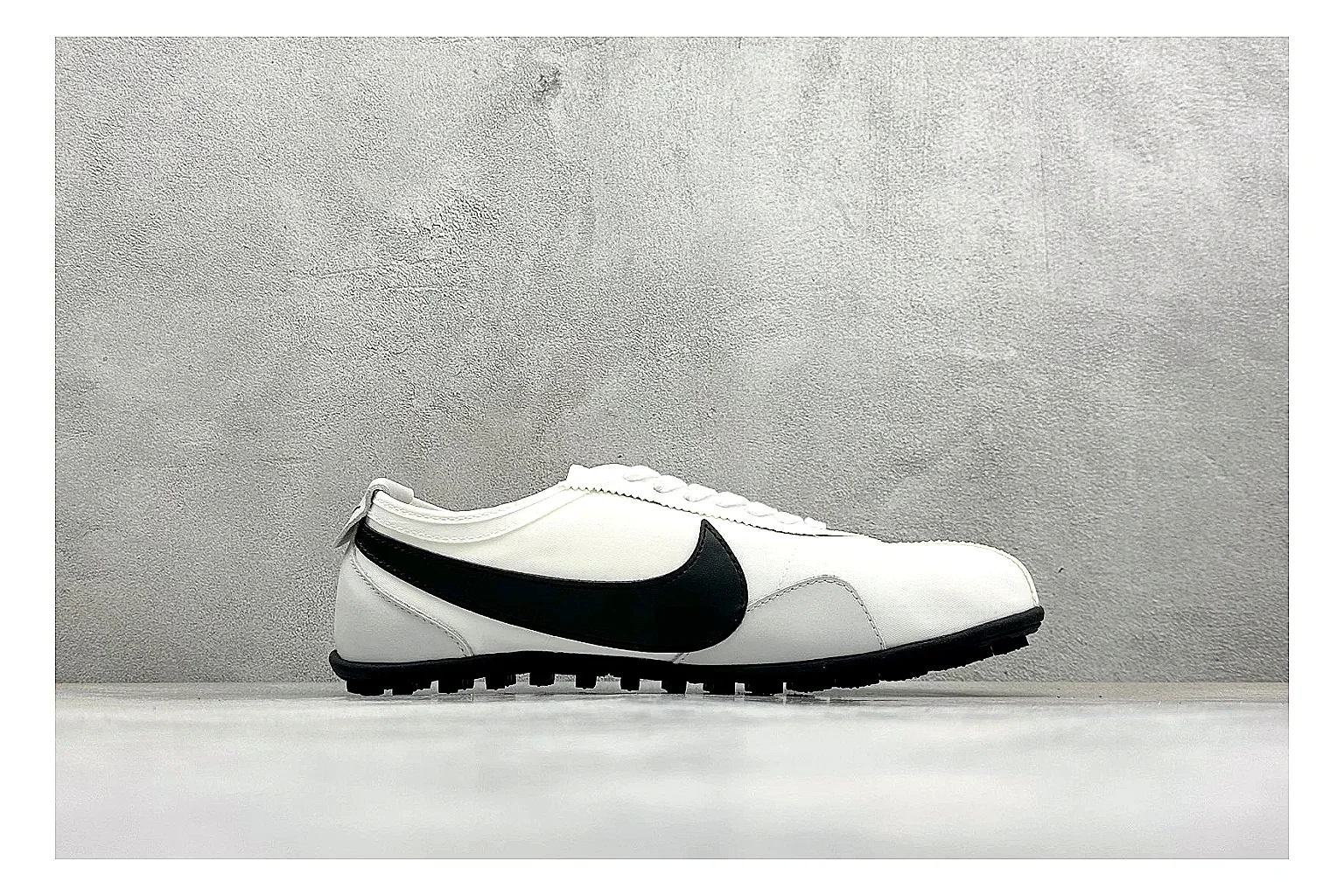 Nike Moon Shoe OG White Black spreadsheet record image showing white upper, black Swoosh, slim retro runner shape, and waffle-style outsole thumbnail 6