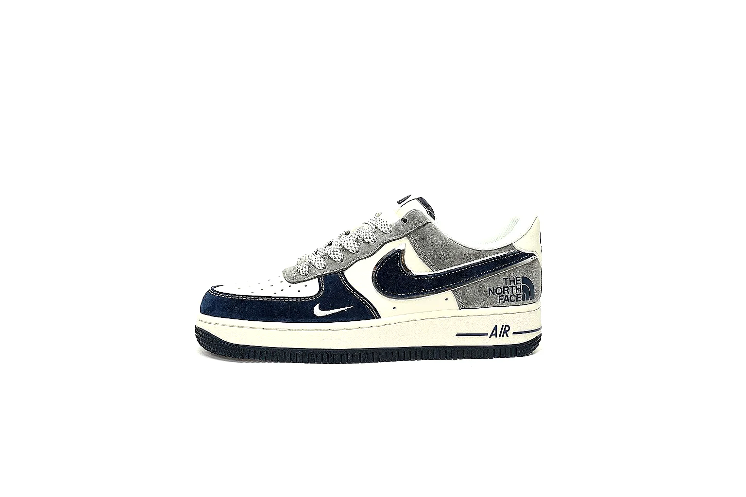Kako Sheetbase record image for Nike Navy White Low Court Sneaker