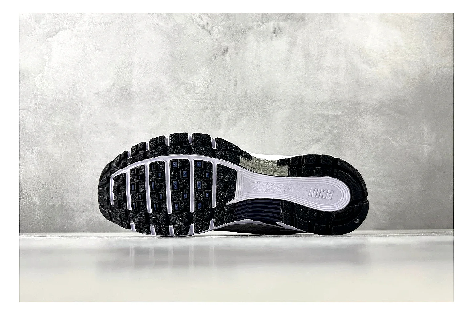 Nike P-6000 Cream Silver Sneaker Sheetbase record image with silver cream p-6000 runner with mixed upper and runner shape thumbnail 3