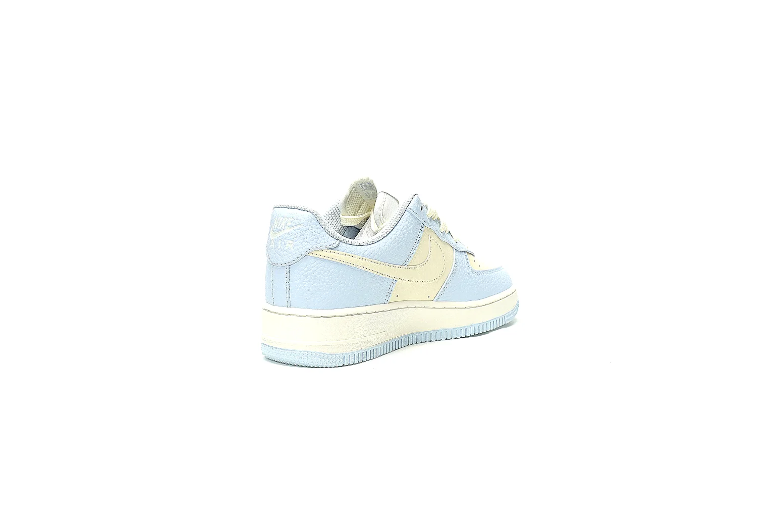 Kako Sheetbase record image for Nike Pale Blue Low Court Sneaker thumbnail 6