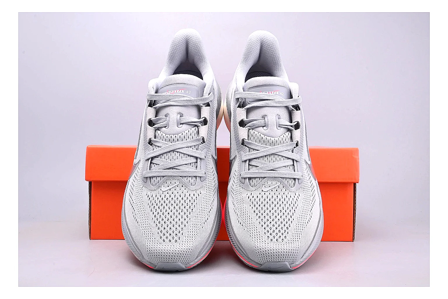 Nike Air Zoom Vomero White Pink Sheetbase record image with white pink vomero runner with mixed upper and runner shape