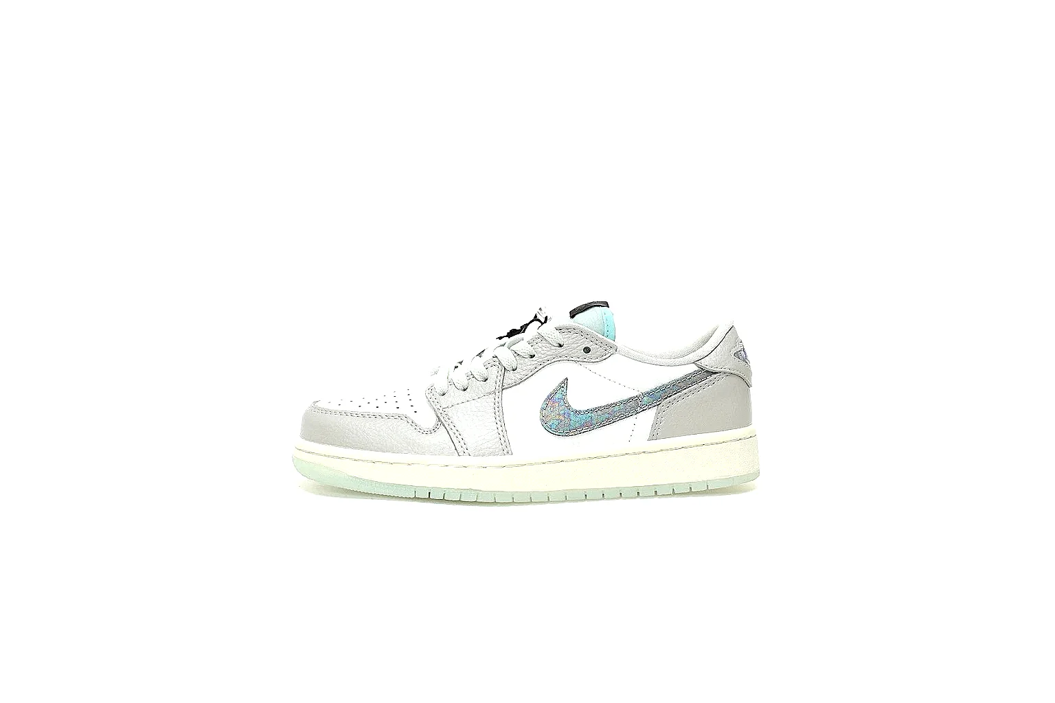 Kako Sheetbase record image for Nike White Green Low Court
