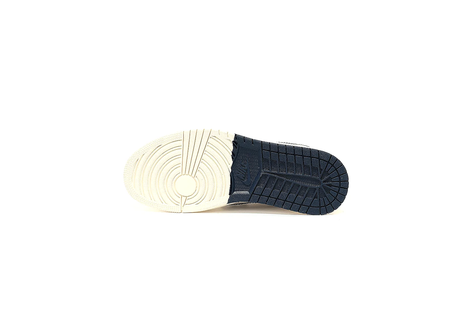 Kako Sheetbase record image for Nike White Red Black Low Court thumbnail 3