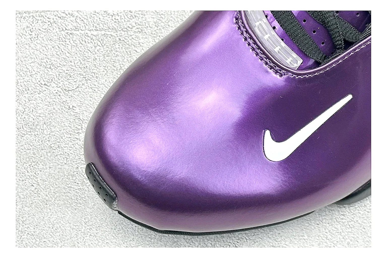 Nike Zoom Hyperflight Purple spreadsheet record photo showing glossy purple upper, high-shine basketball shell, sculpted midsole, and sleek court profile thumbnail 5