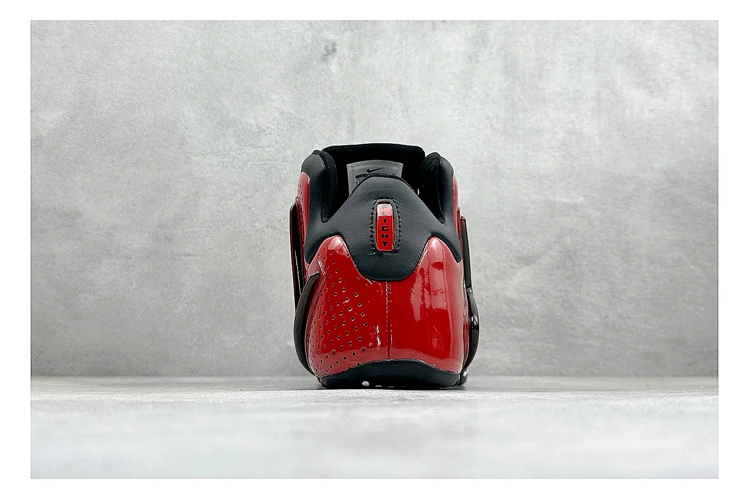 Nike Zoom Hyperflight Red spreadsheet record photo showing red glossy basketball upper, streamlined shell, black detail lines, and sculpted court sole thumbnail 3
